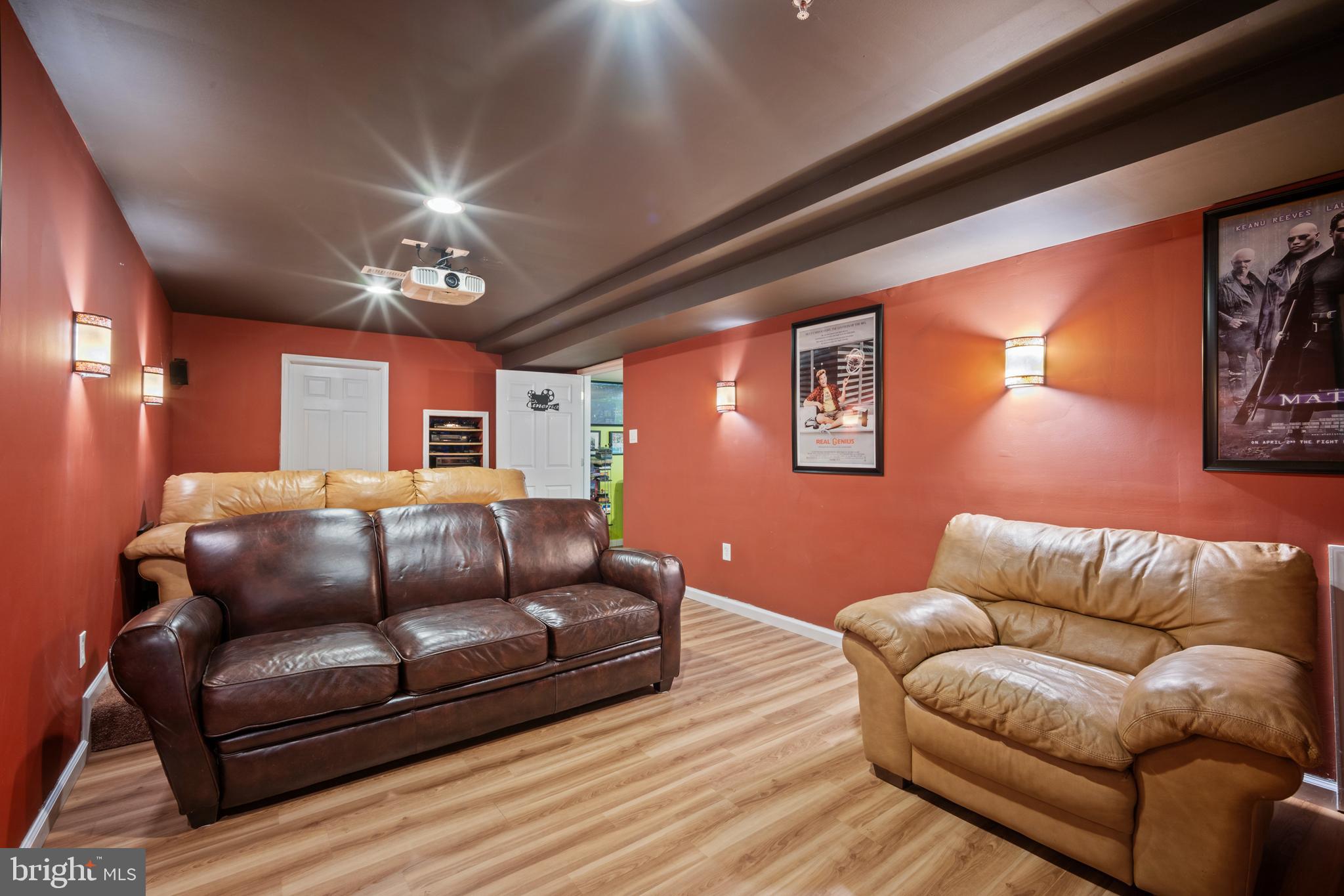 2441 Ellsworth Pl