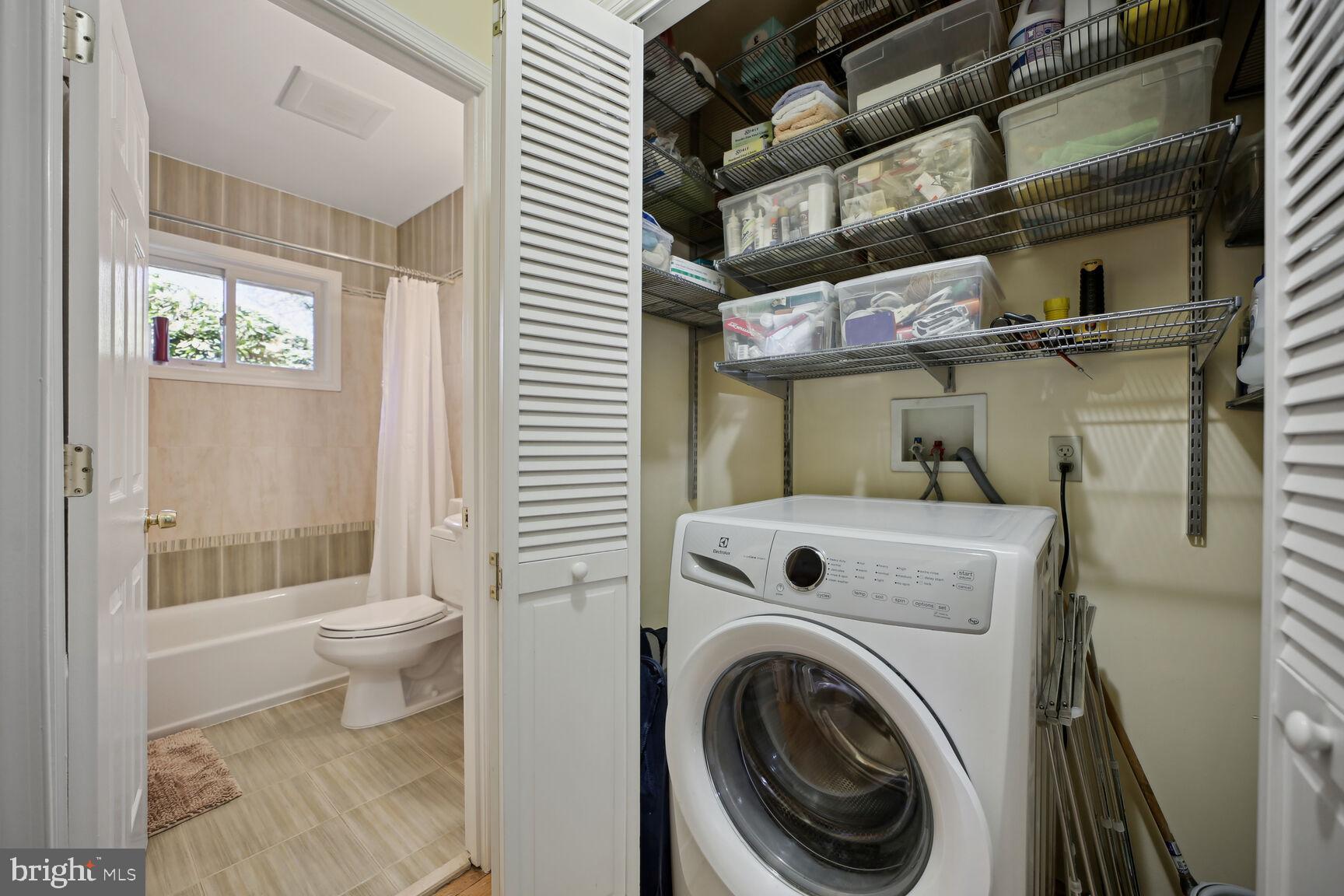9312 Parkhill Ter