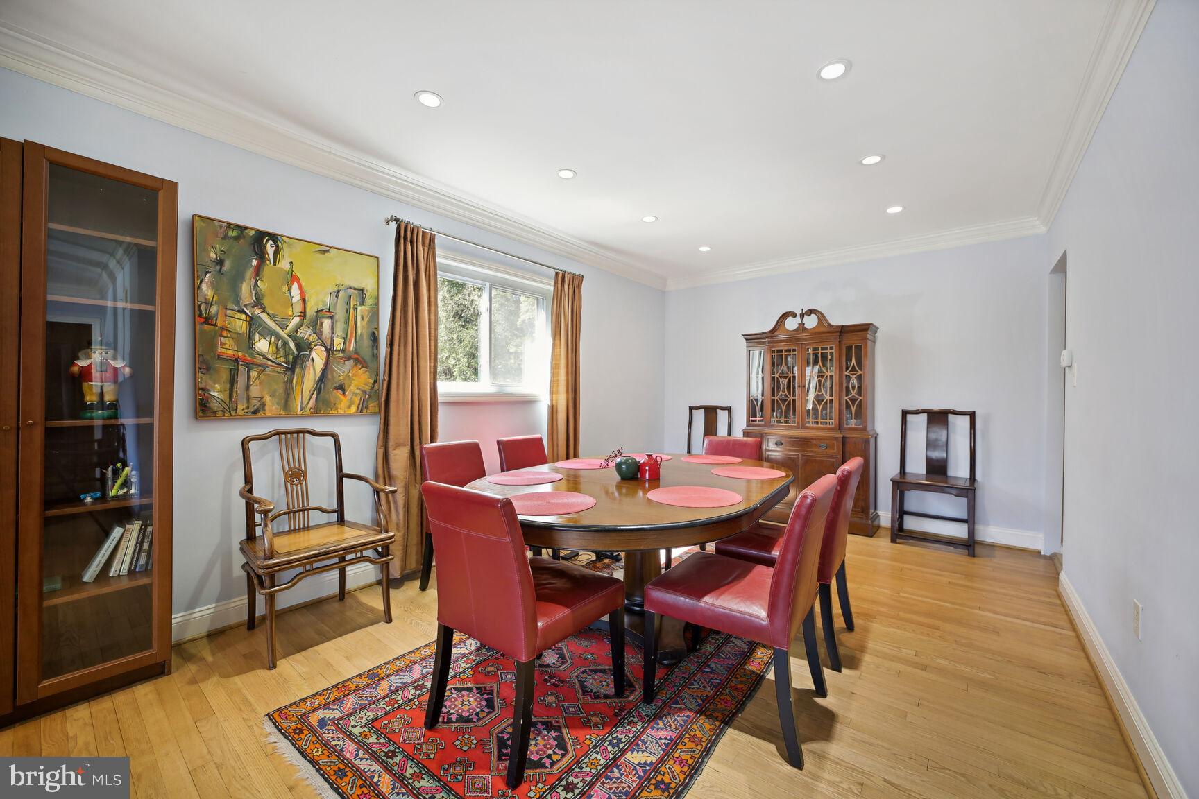 9312 Parkhill Ter
