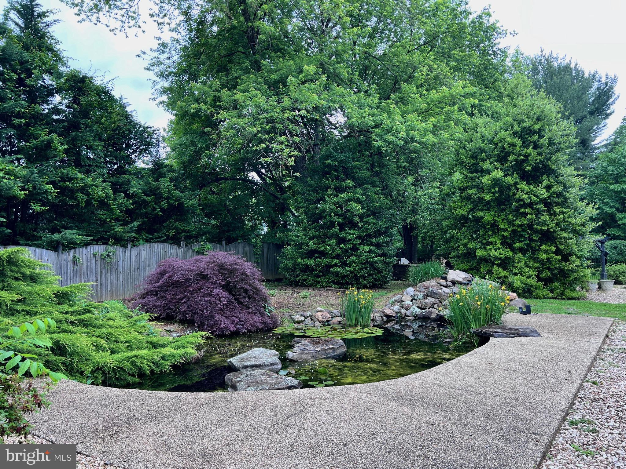 15729 HOLLY GROVE RD