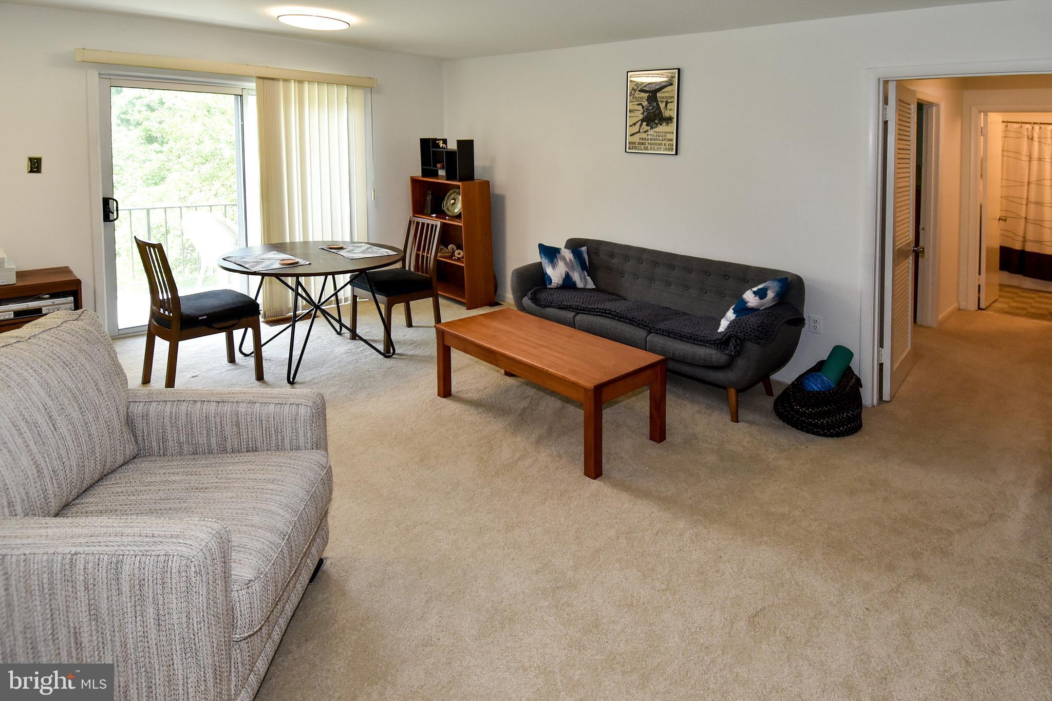 10613 Weymouth St #201
