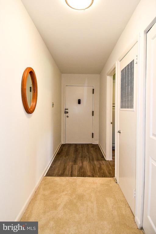 10613 Weymouth St #201