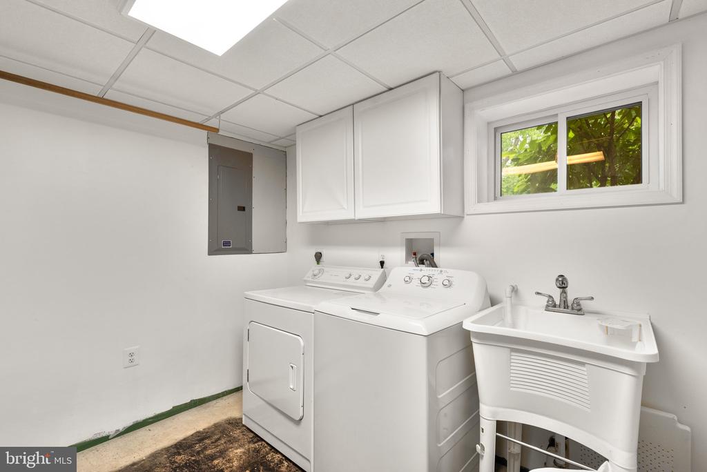 2424 Seibel Dr