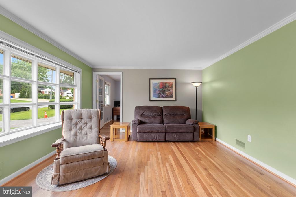 2424 Seibel Dr