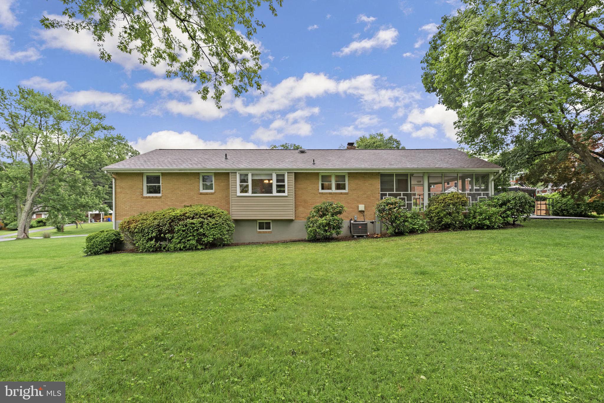 2424 Seibel Dr