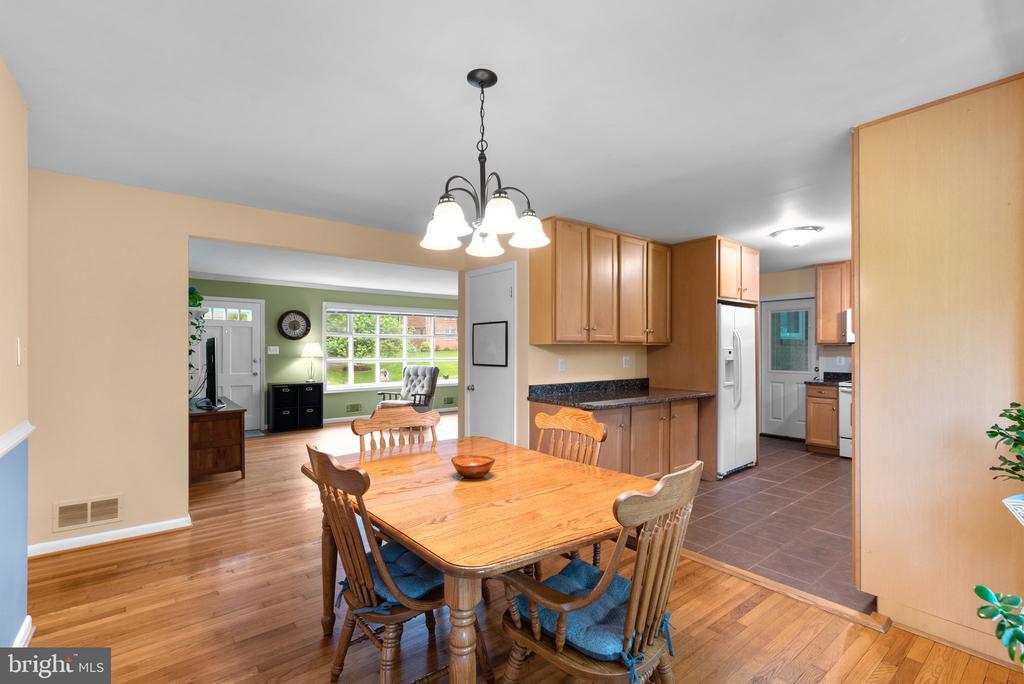 2424 Seibel Dr