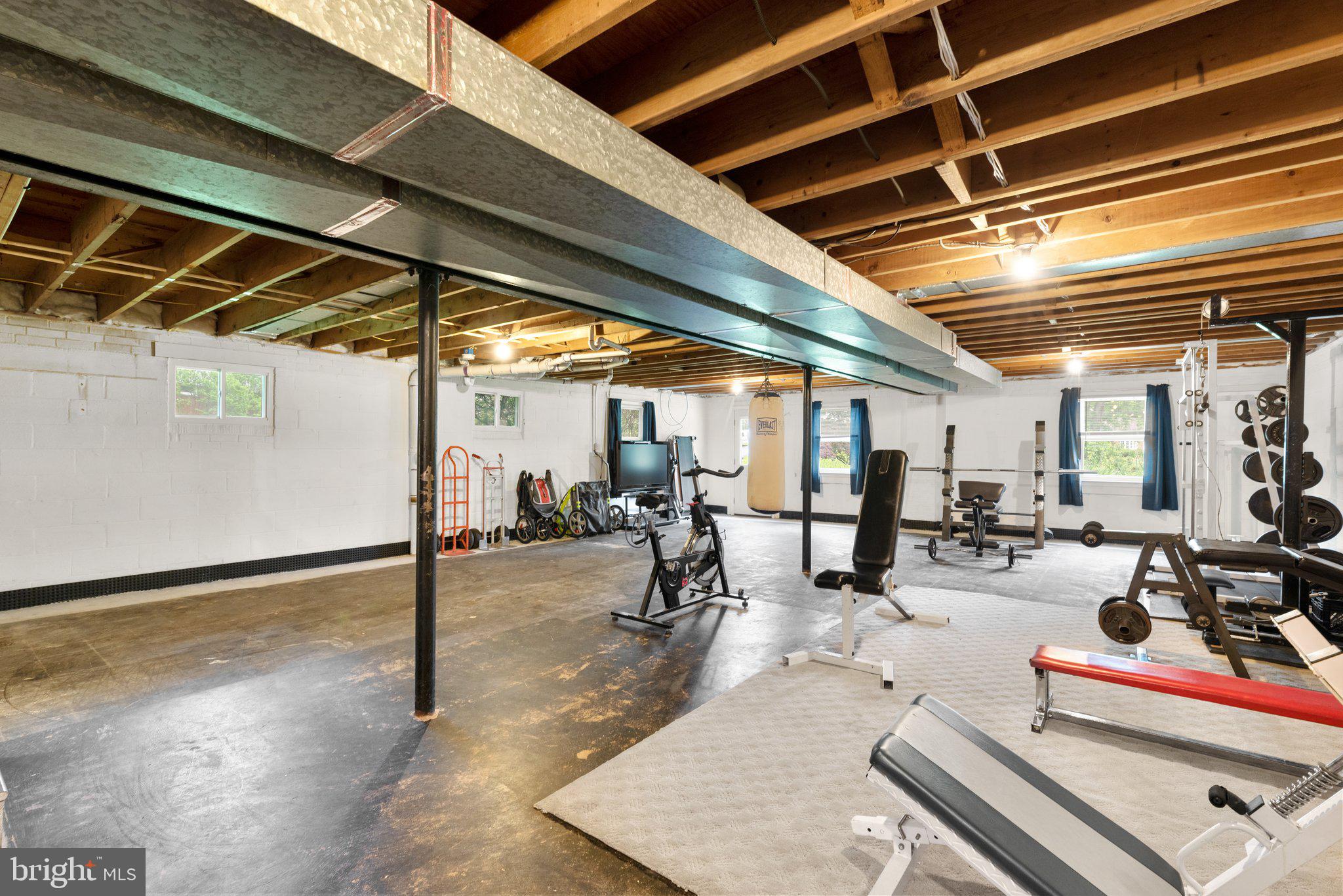 2424 Seibel Dr