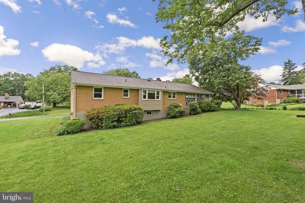 2424 Seibel Dr
