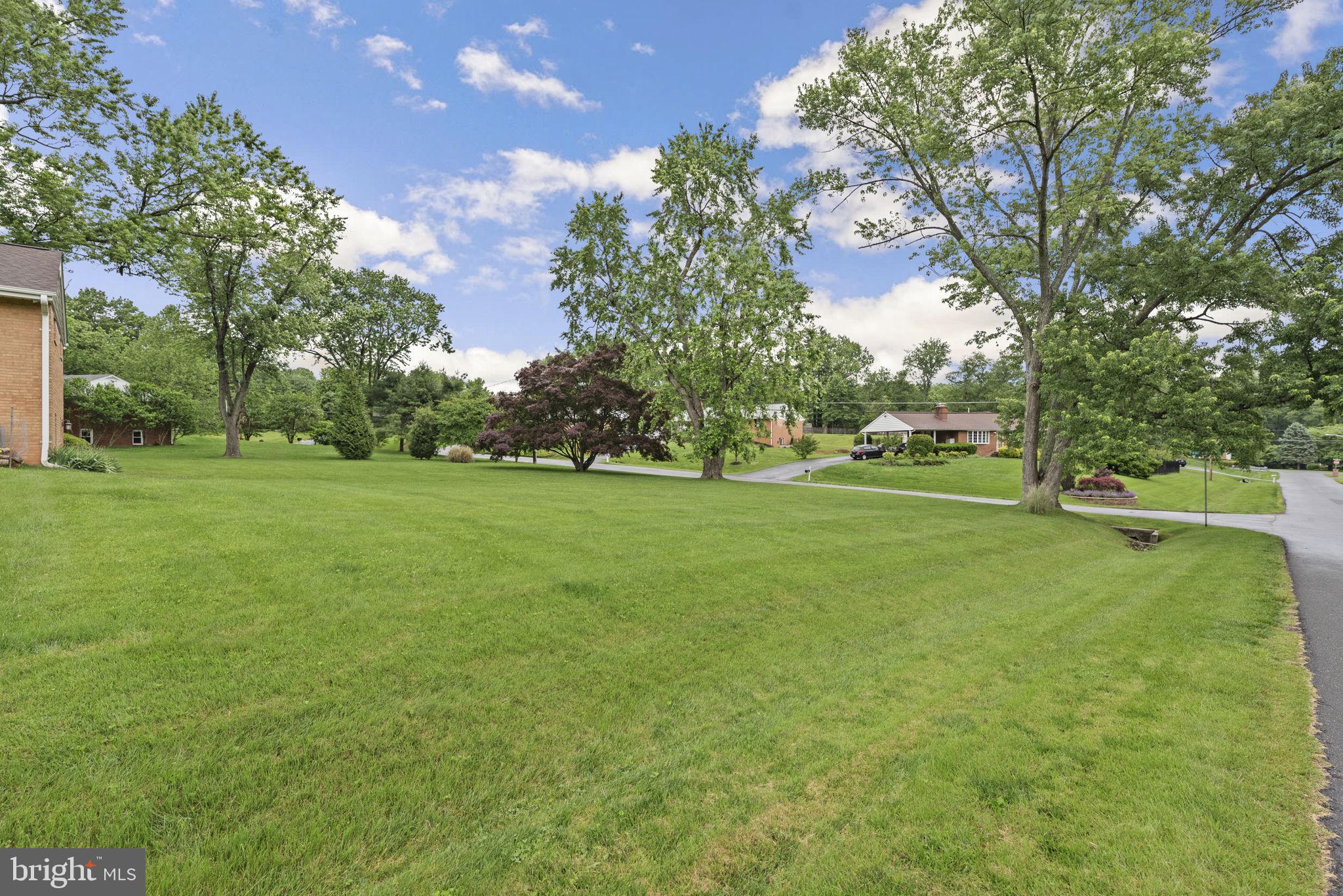 2424 Seibel Dr