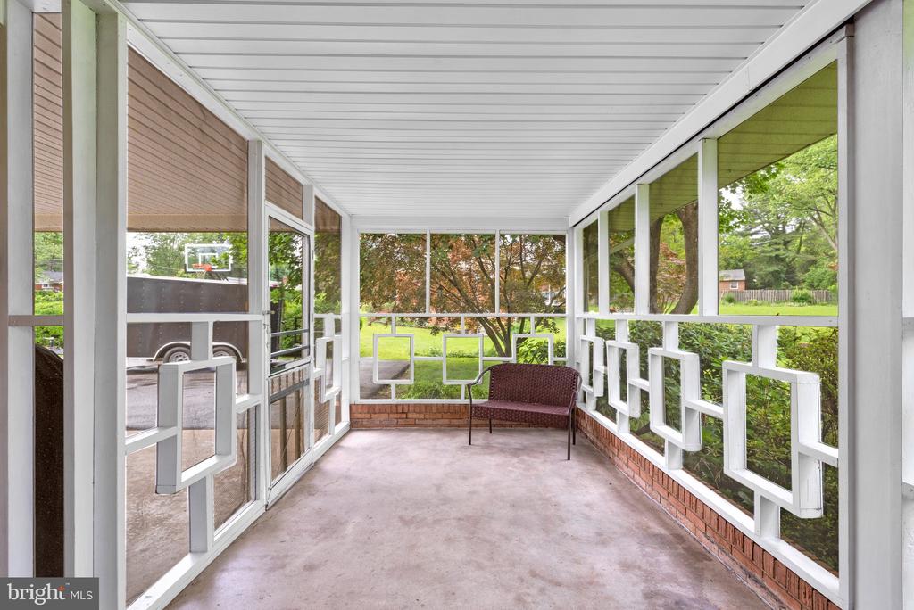 2424 Seibel Dr
