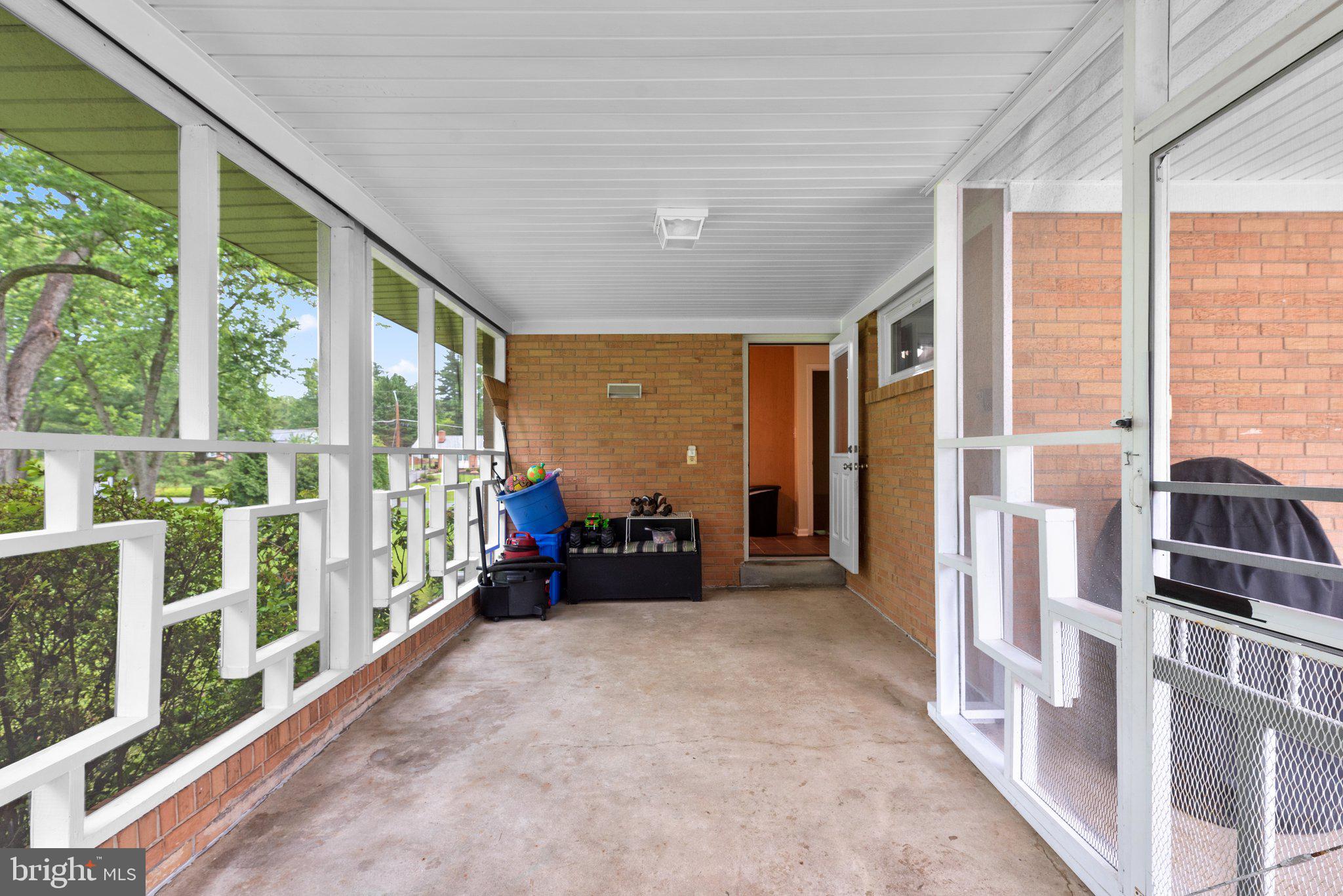 2424 Seibel Dr