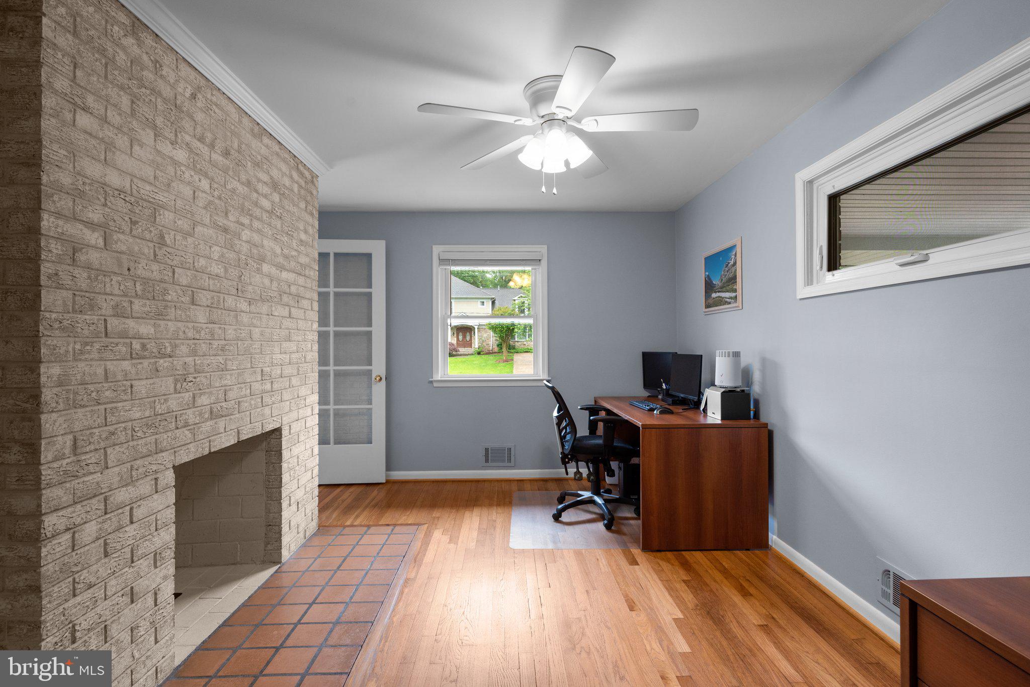 2424 Seibel Dr