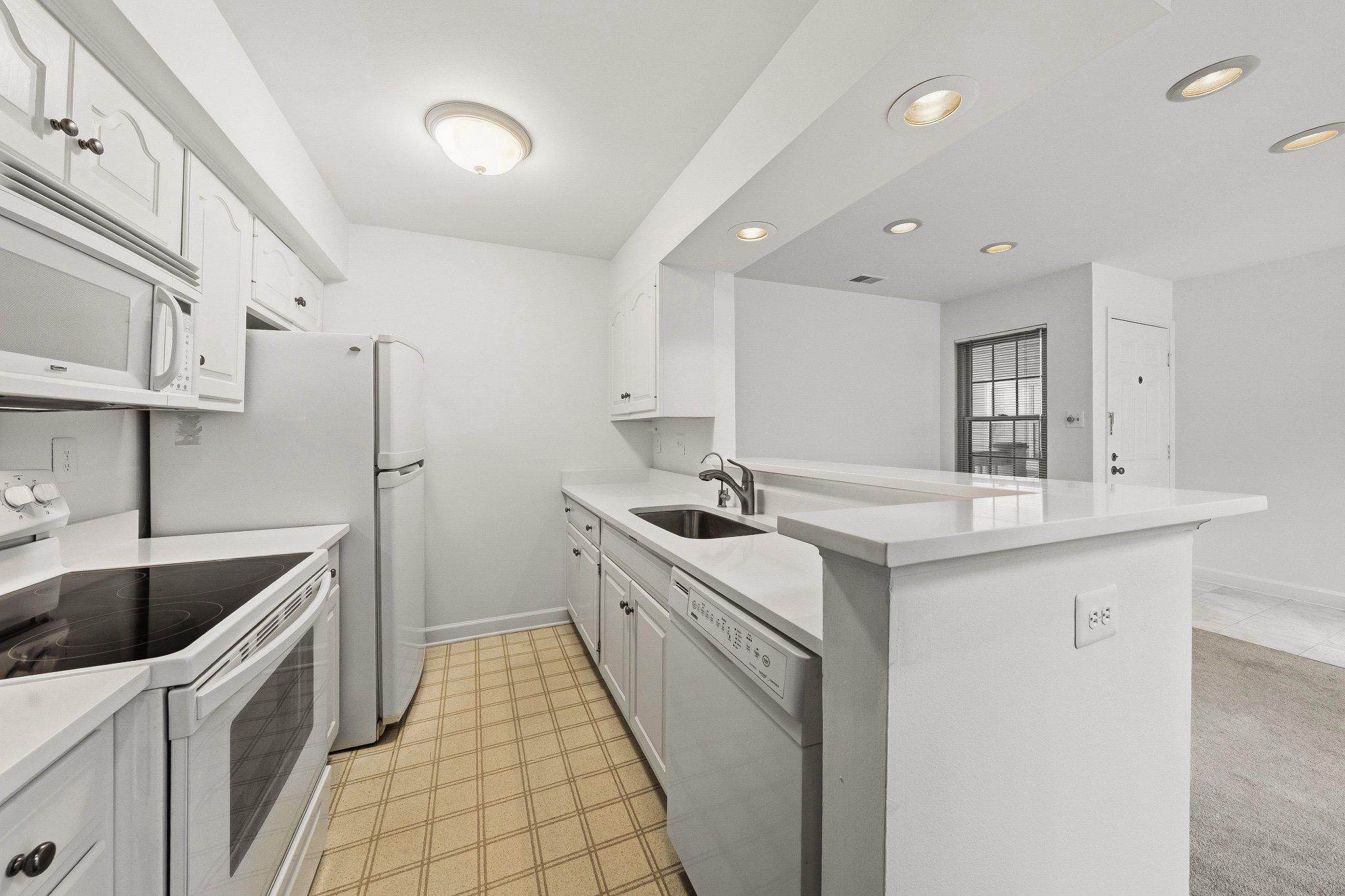 5921 BARBADOS PLACE 202