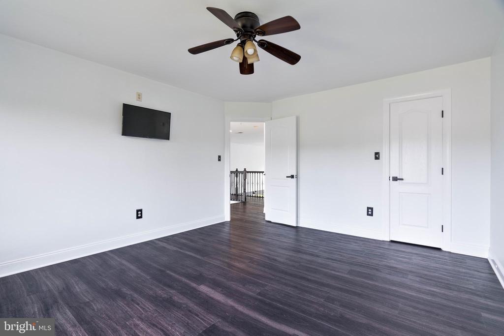 1911 Southwood Ct