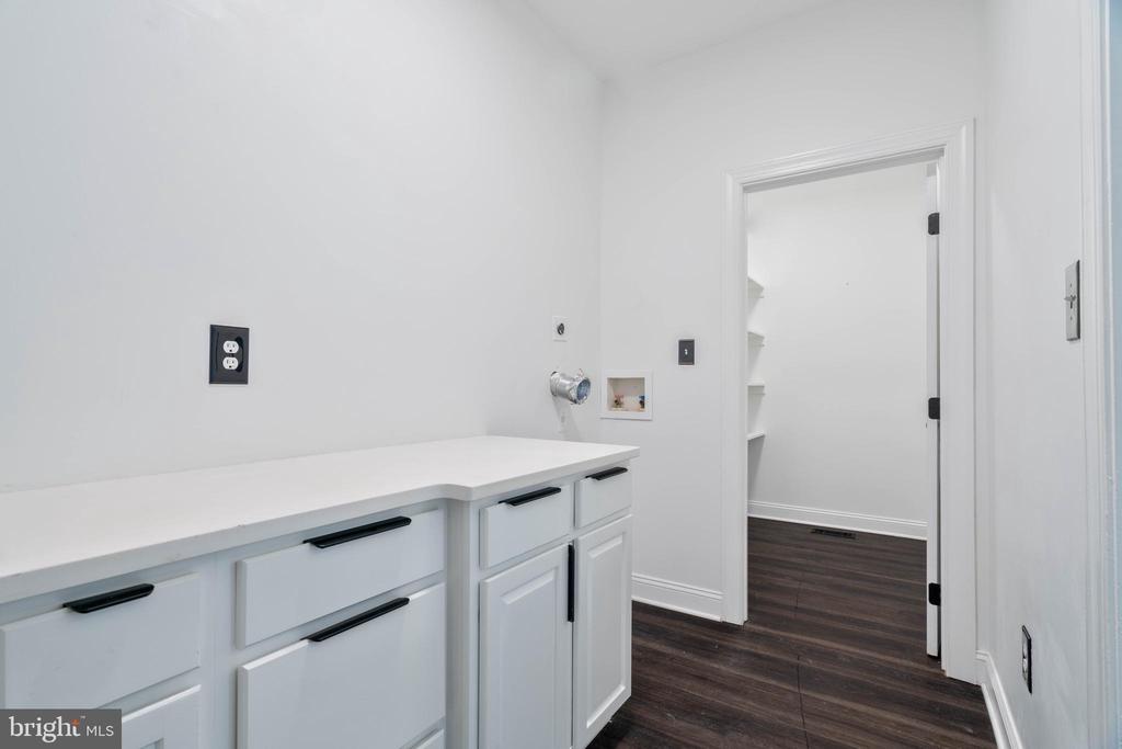 1911 Southwood Ct