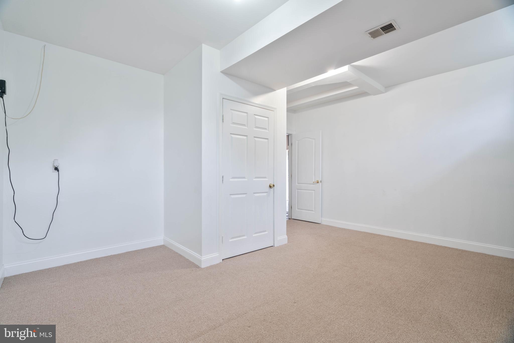 1911 Southwood Ct