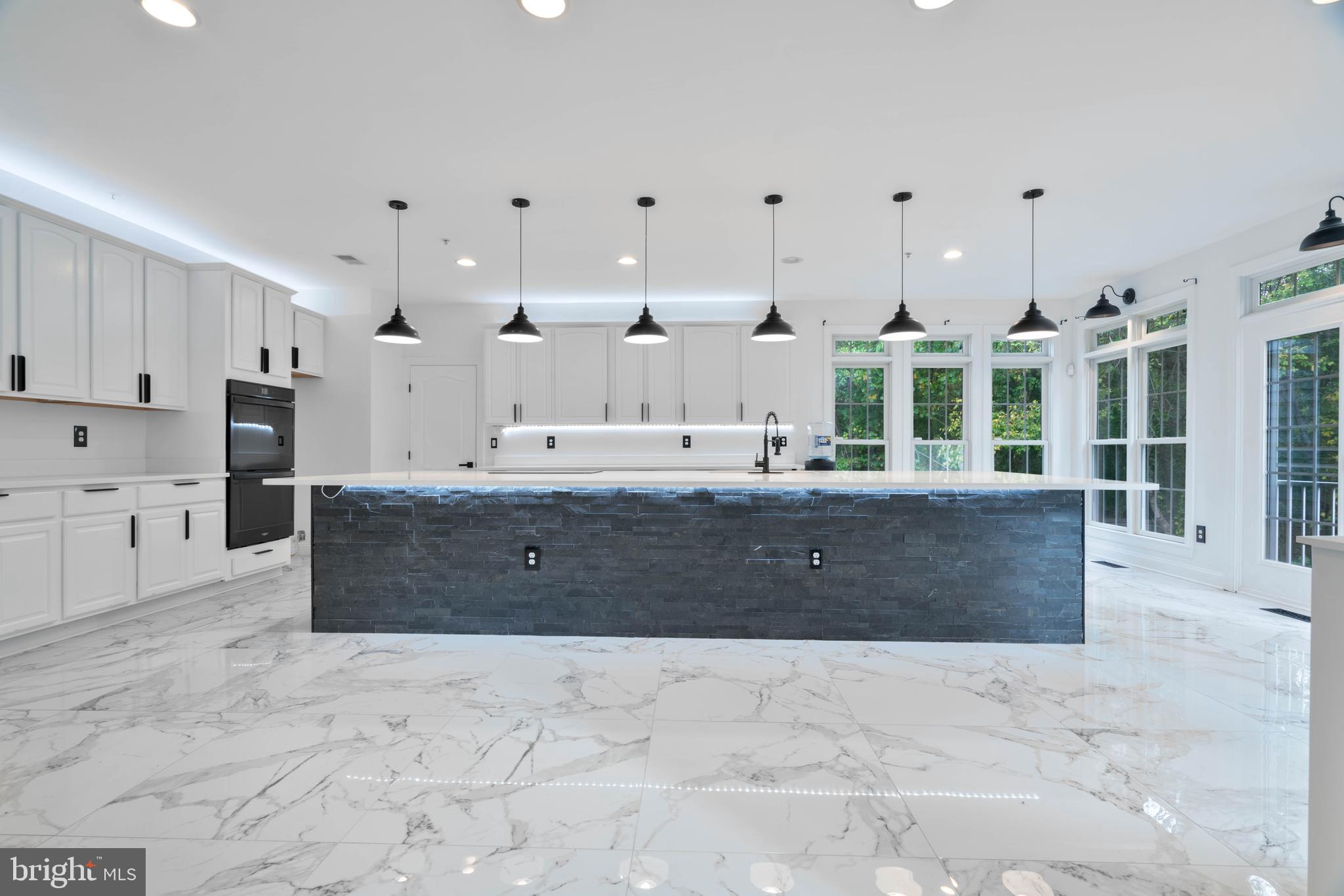 1911 Southwood Ct