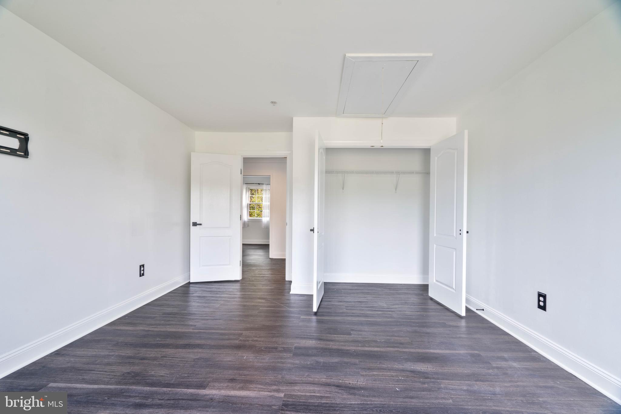 1911 Southwood Ct