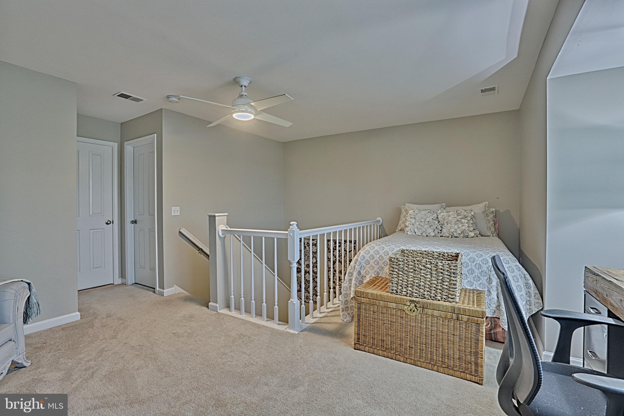 606 Oyster Cove Dr