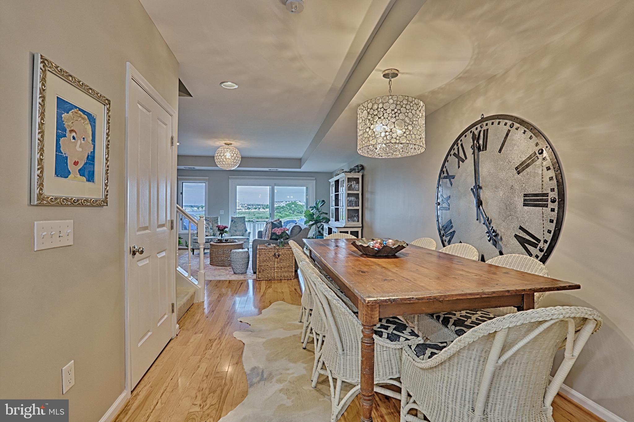606 Oyster Cove Dr