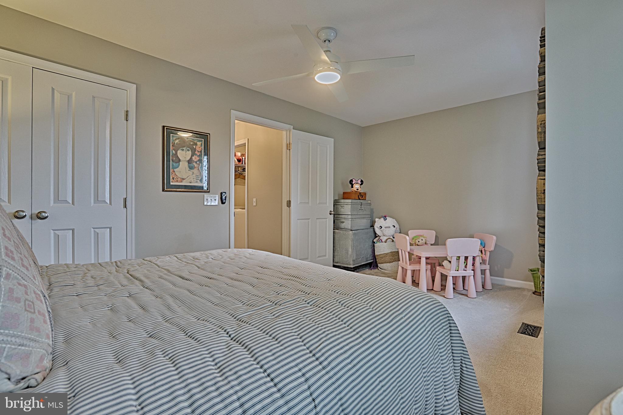 606 Oyster Cove Dr