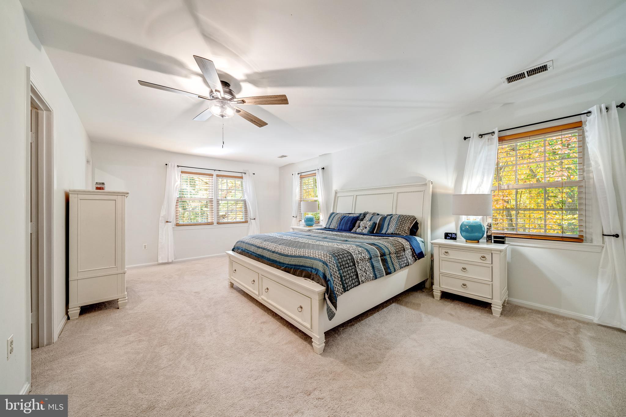 11418 Jordan Ln