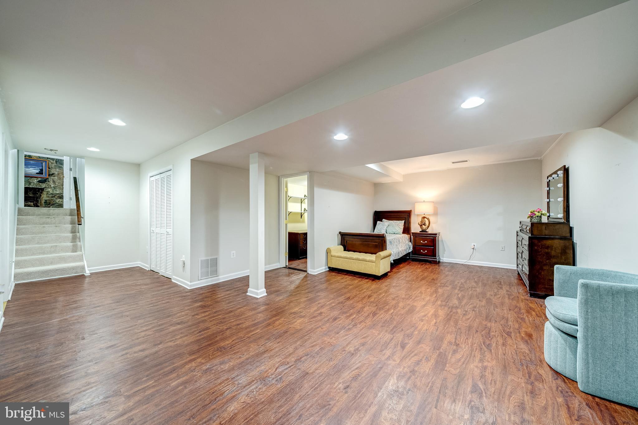11418 Jordan Ln