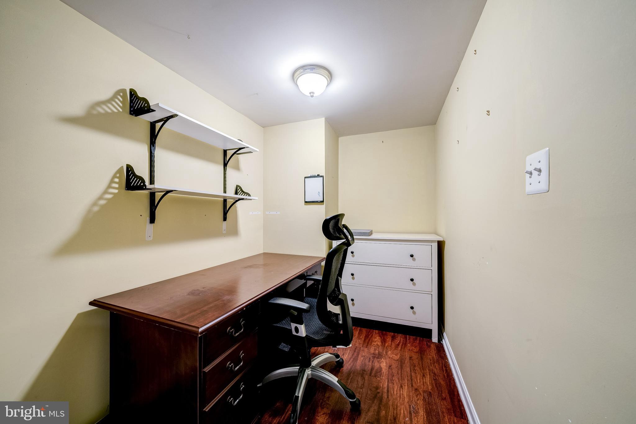 11418 Jordan Ln