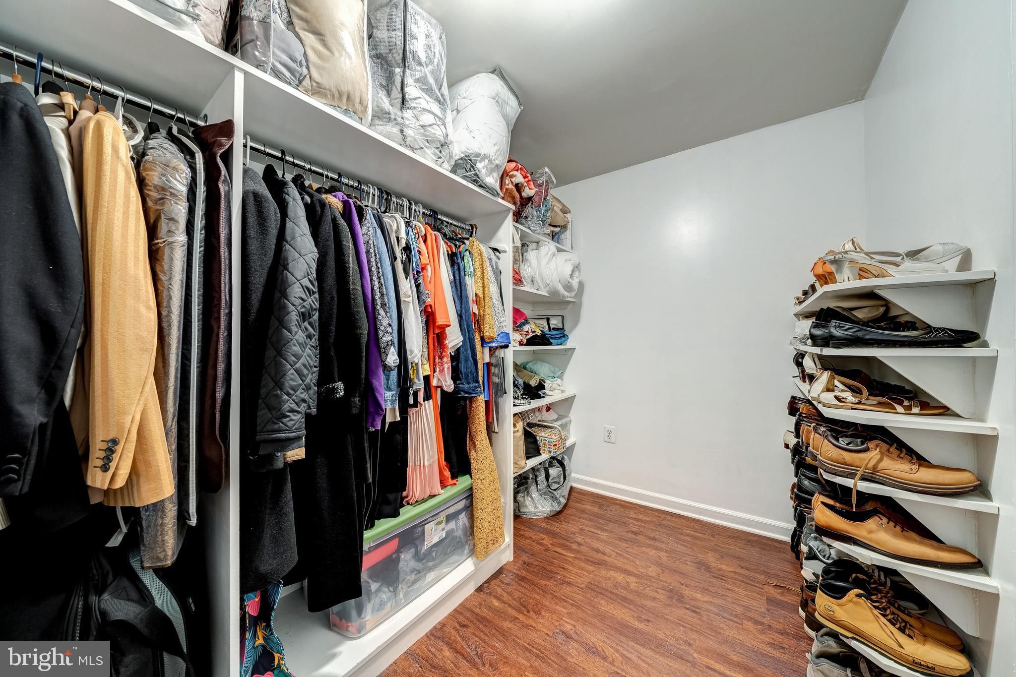 11418 Jordan Ln