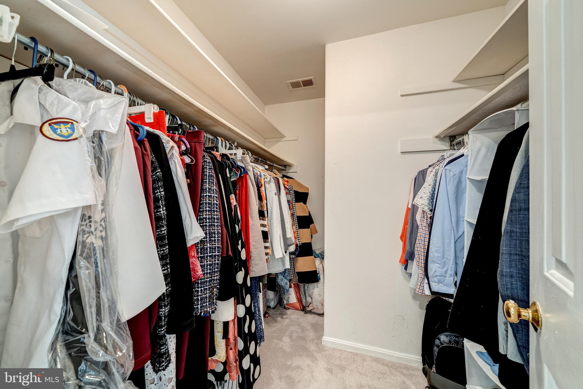 11418 Jordan Ln
