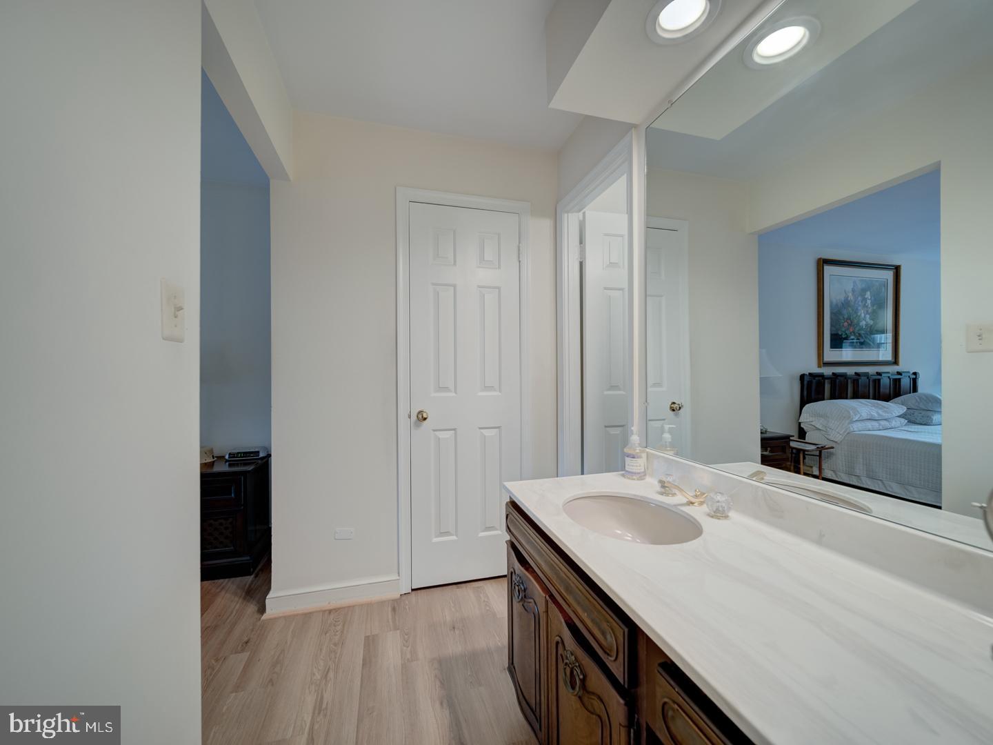 1203 Forestville Dr