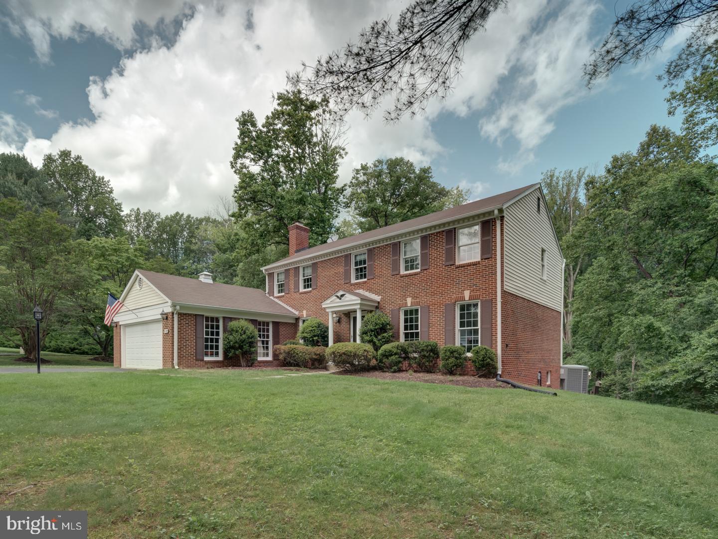 1203 Forestville Dr
