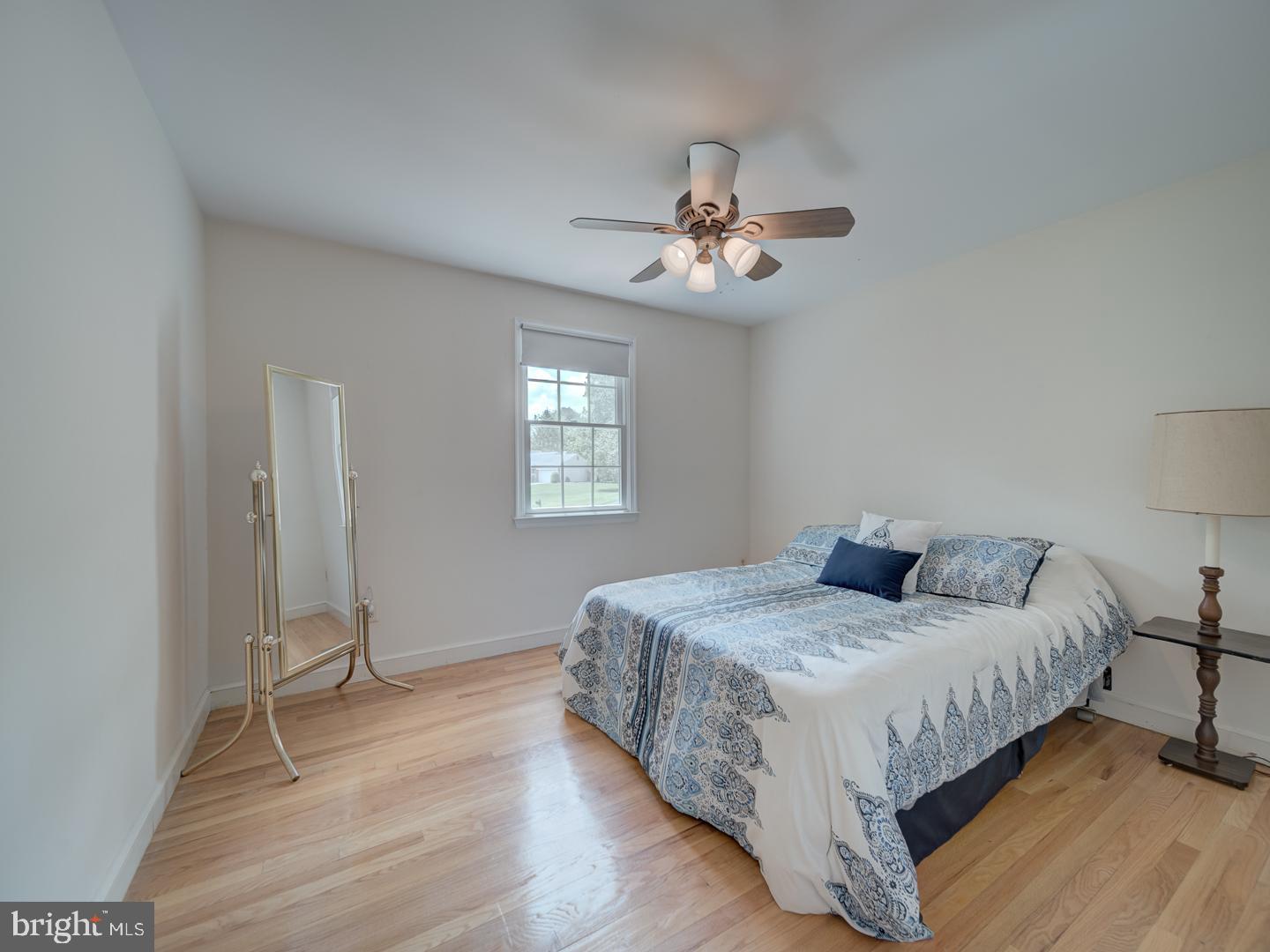 1203 Forestville Dr