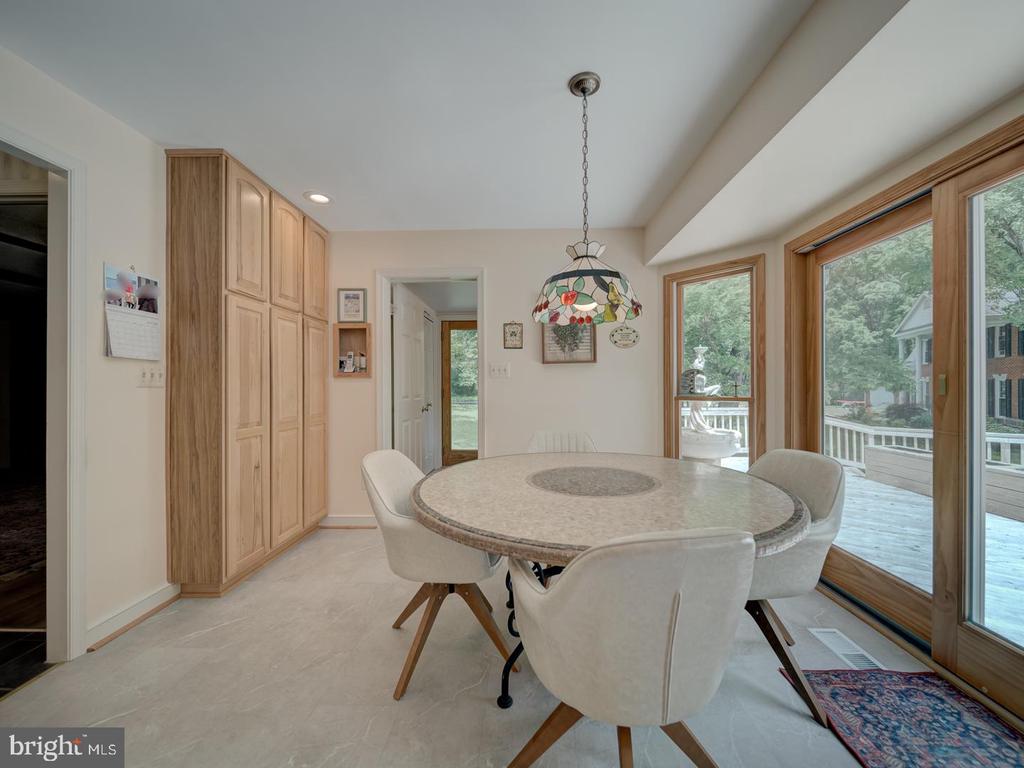 1203 Forestville Dr