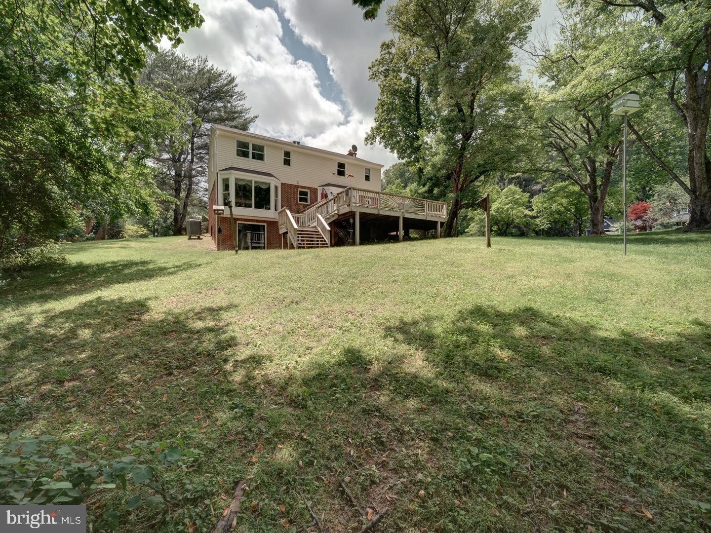 1203 Forestville Dr