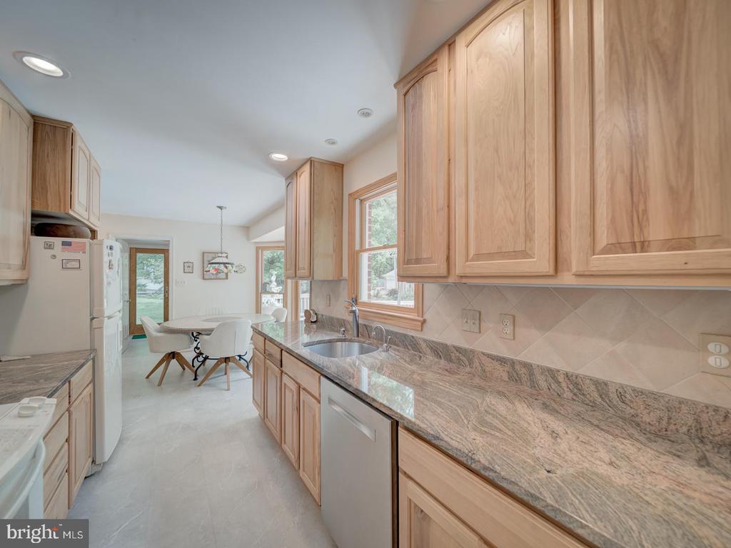 1203 Forestville Dr