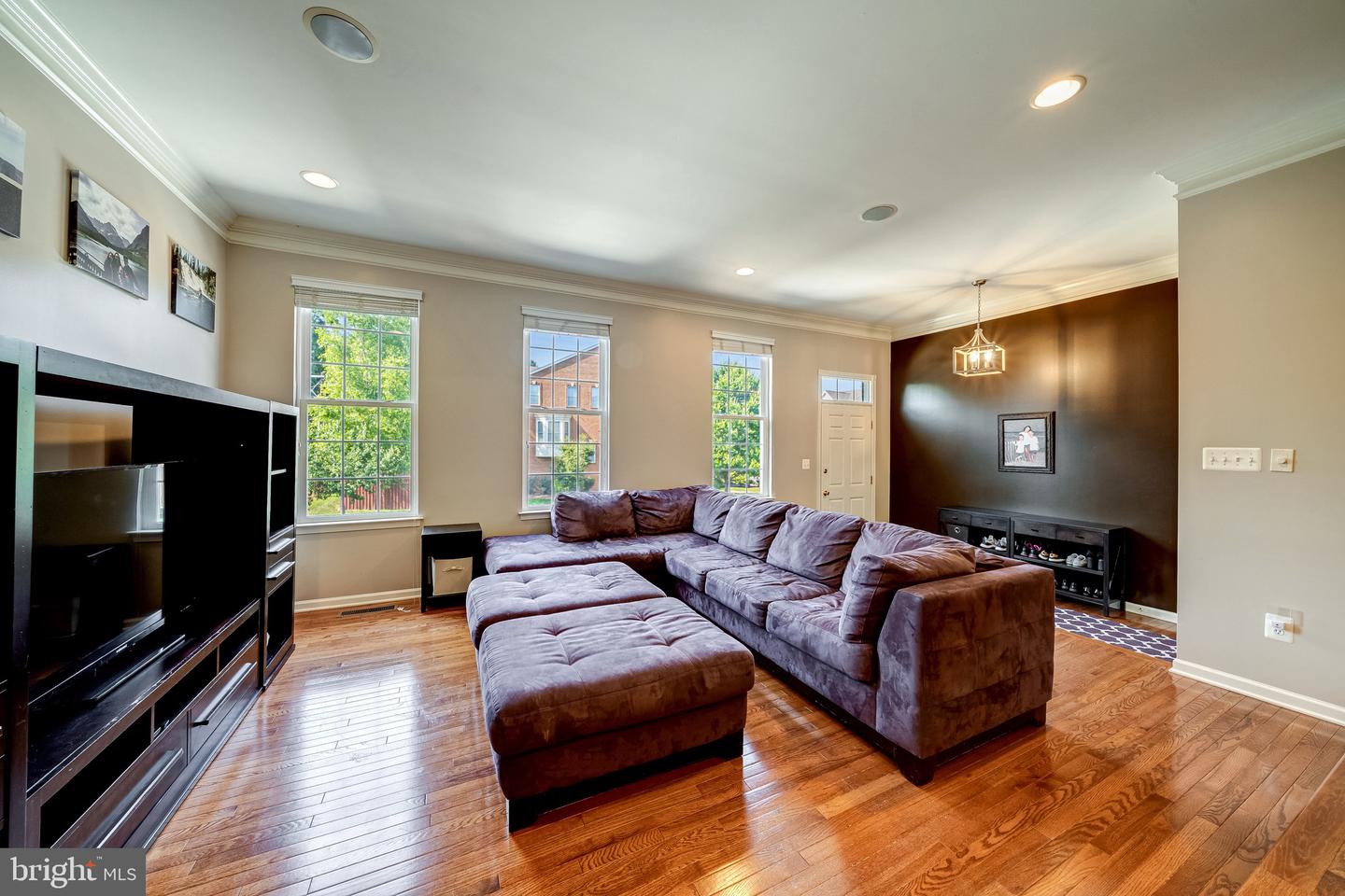 802 Maple Flats Ter