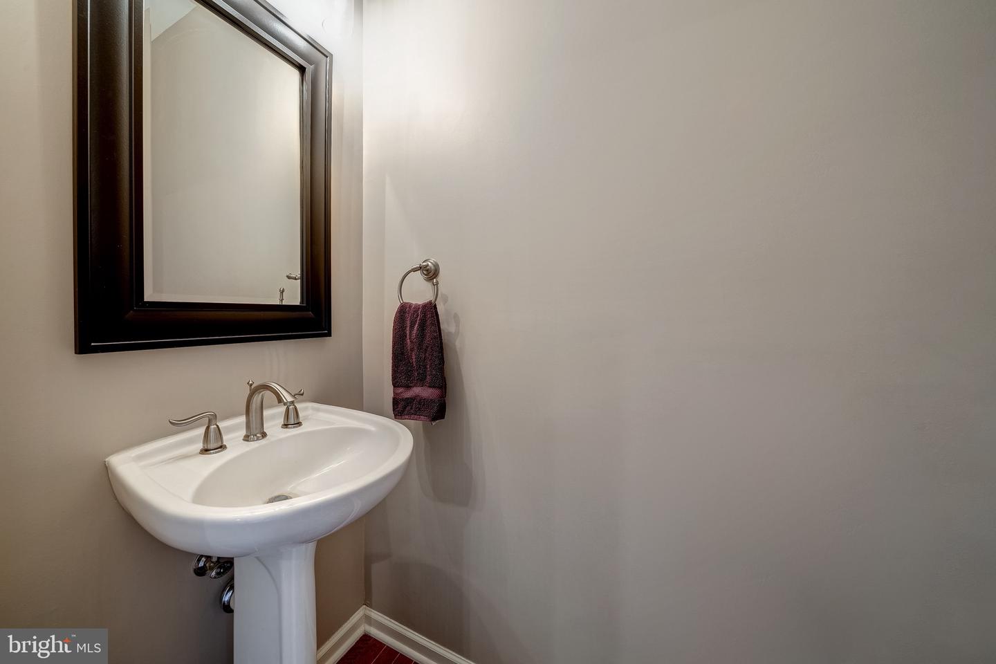 802 Maple Flats Ter
