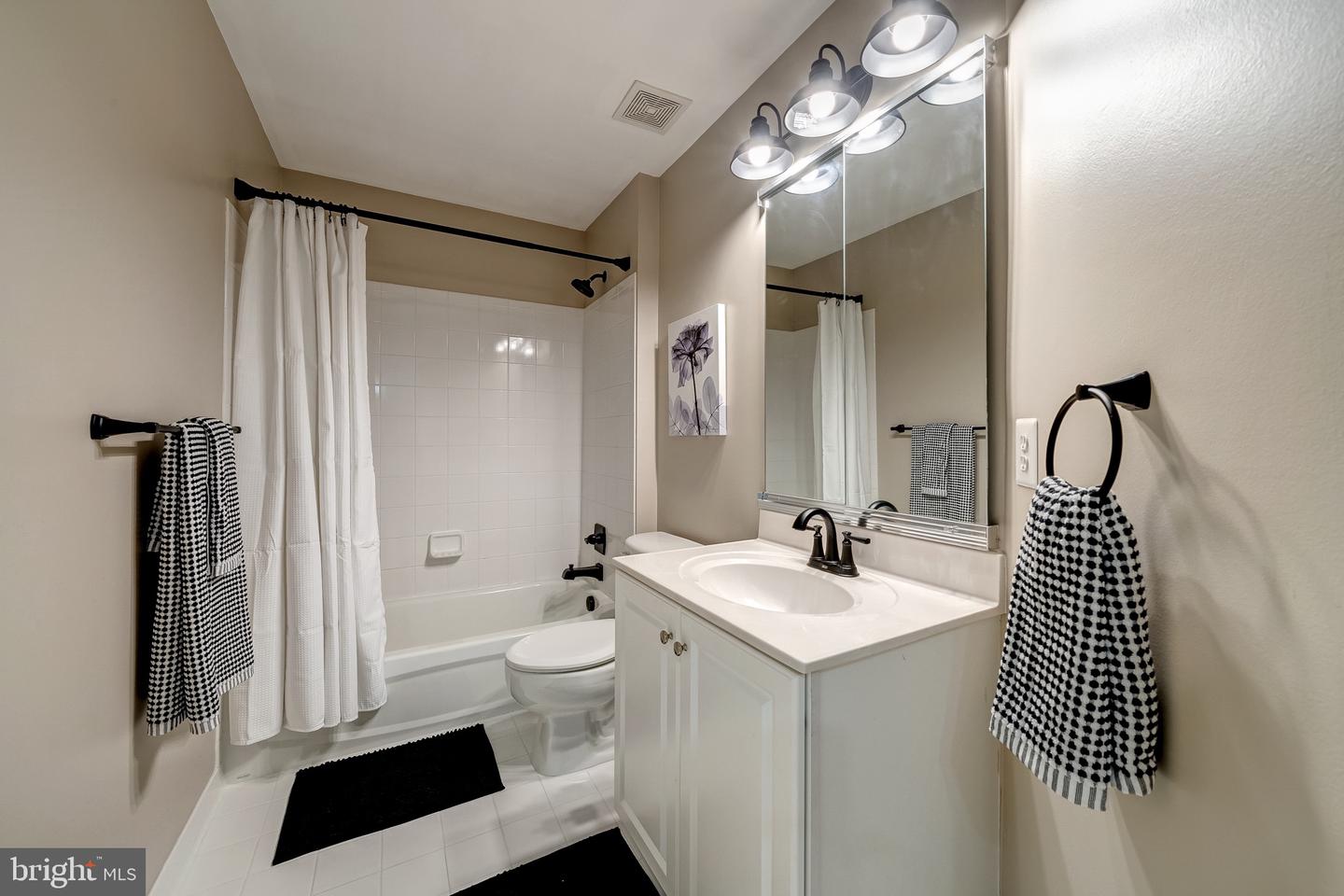 802 Maple Flats Ter