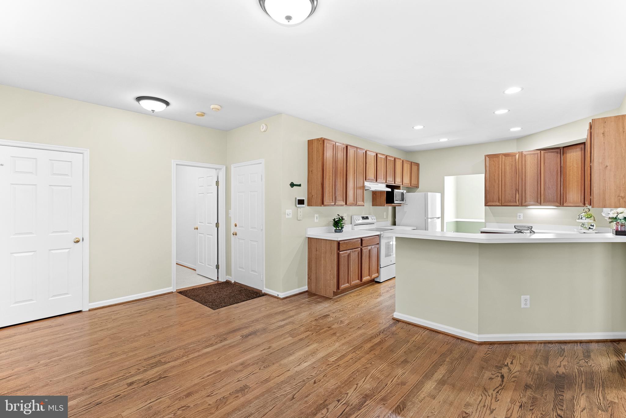 409 BOLINGBROOK COURT