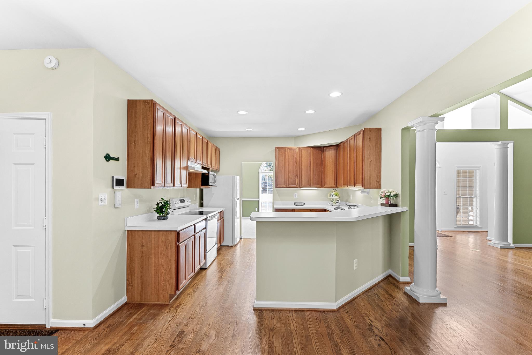 409 BOLINGBROOK COURT