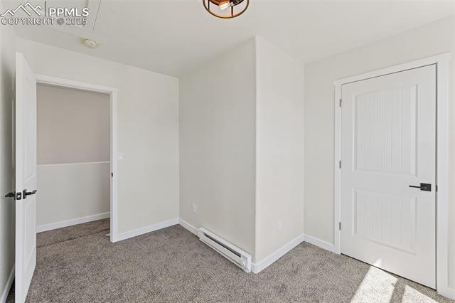 219 W Bennett Avenue