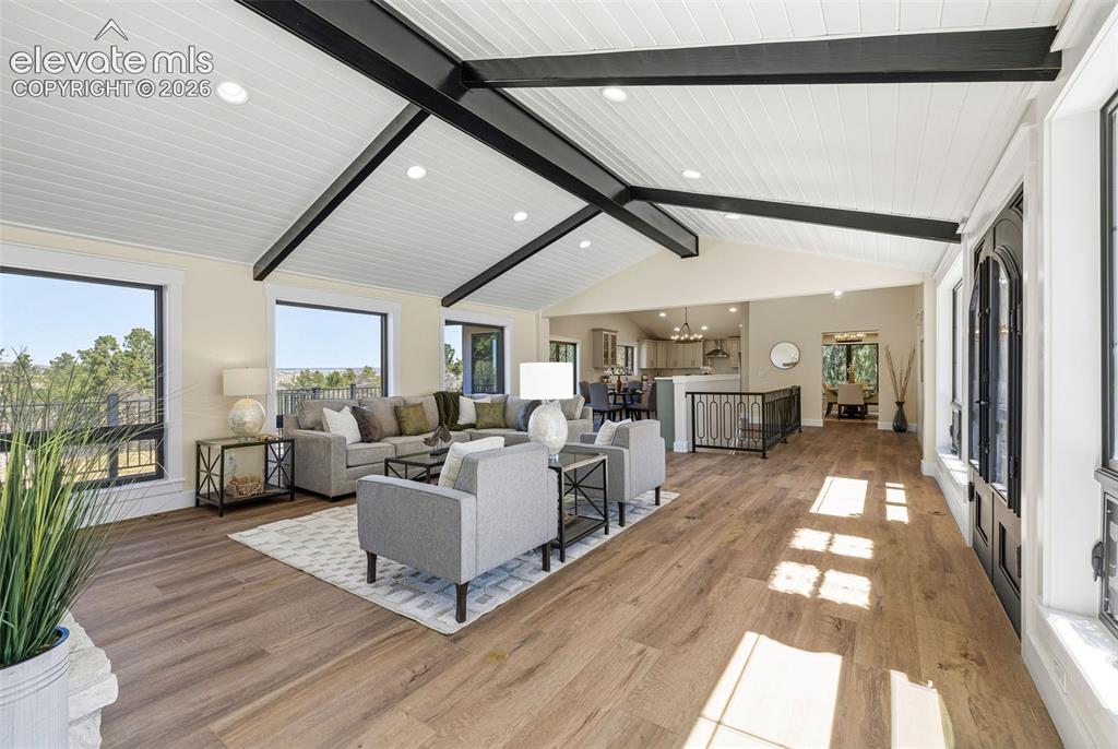 1308 Mesa Avenue