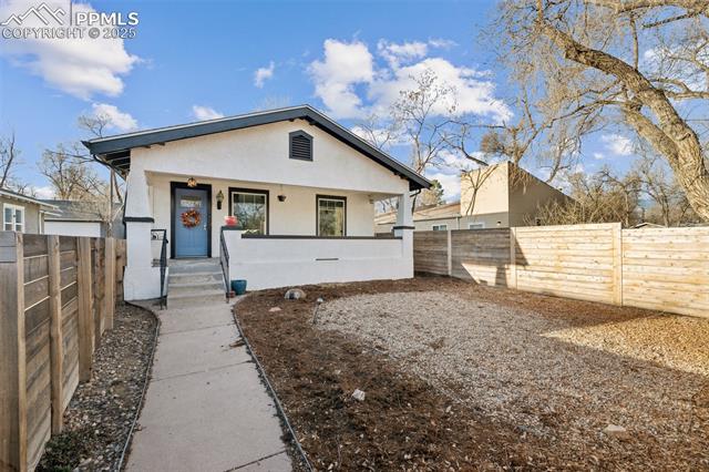 2407 E Willamette Avenue