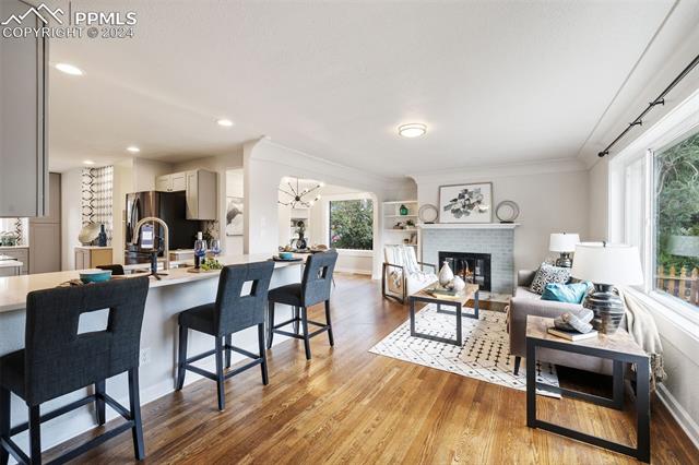 1212 E Monument Street