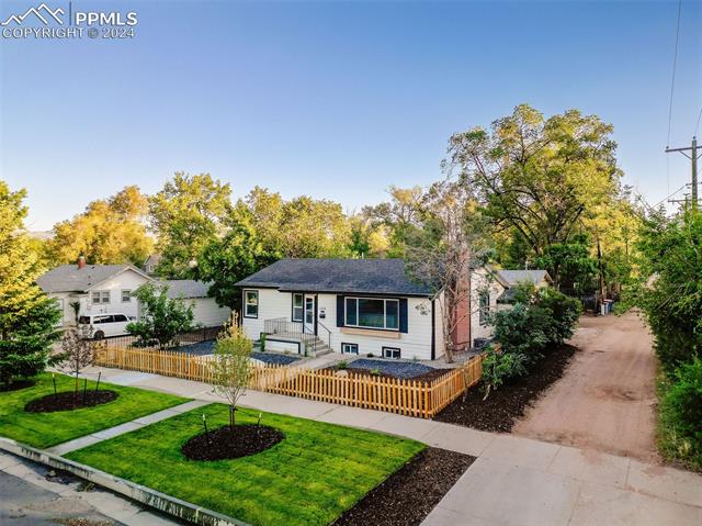 1212 E Monument Street