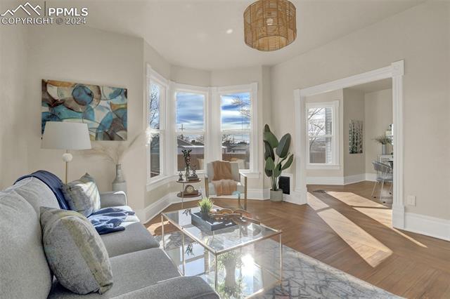 901 W Cucharras Street