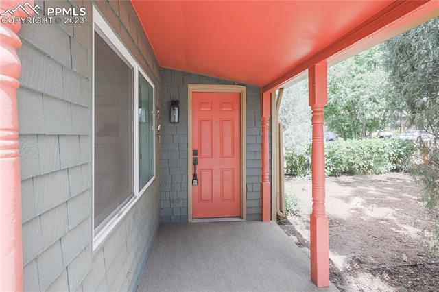 905 W Cucharras Street