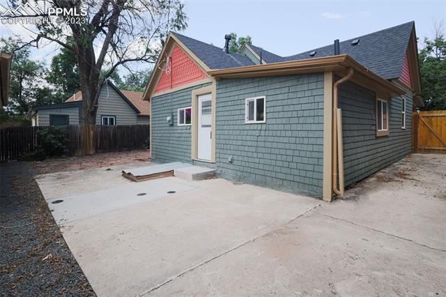 905 W Cucharras Street