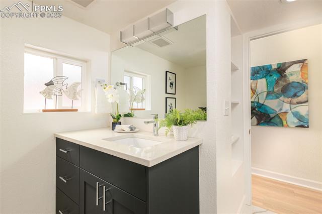 905 W Cucharras Street